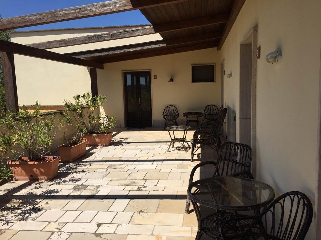 Agritria Di Umberto Anglisani Villa Ostuni Bilik gambar