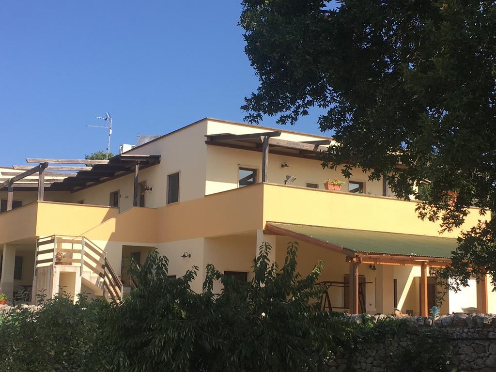Agritria Di Umberto Anglisani Villa Ostuni Luaran gambar